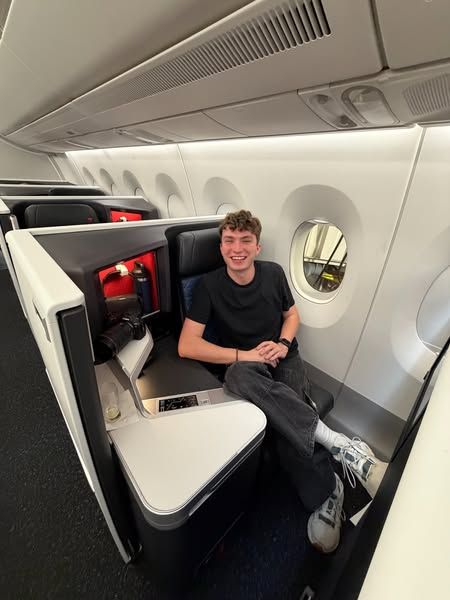 Thrifty Traveler image Facebook ad: Delta One to Tokyo. 85K Miles. We Found It First.