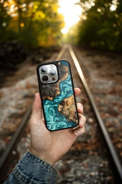 Carved carousel Facebook ad: New iPhone 15 Cases (5 of 10)